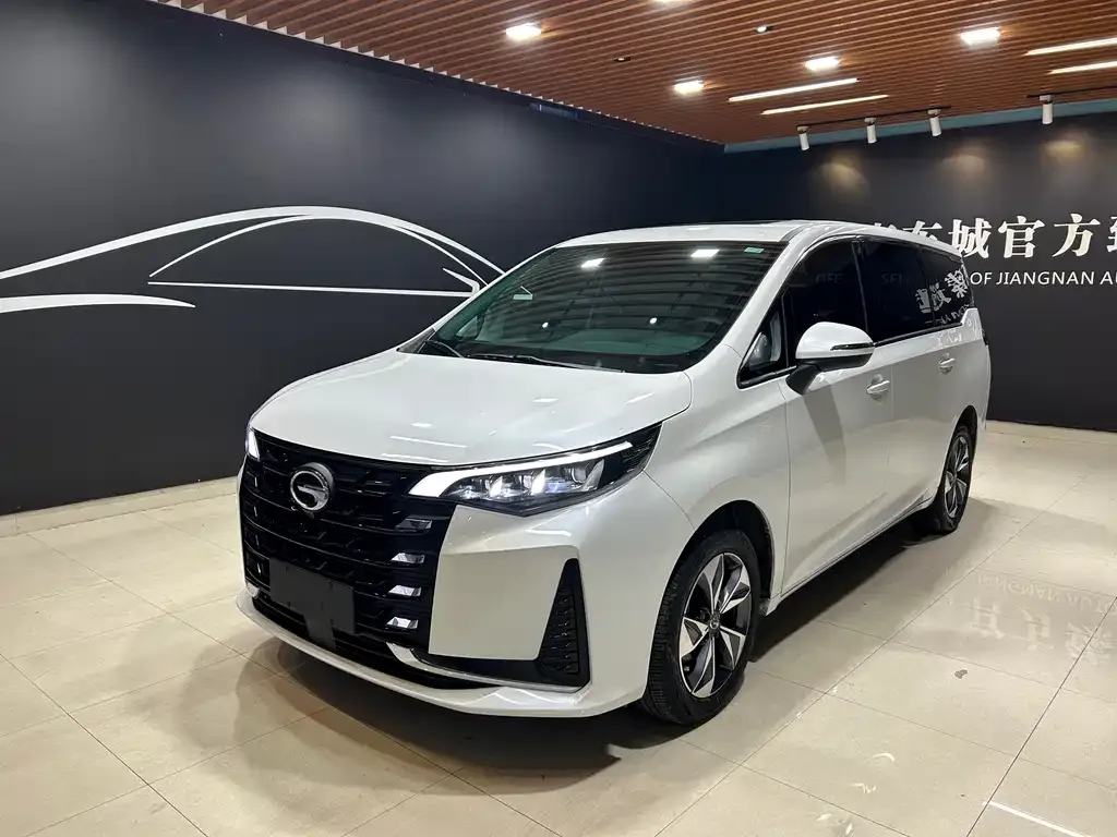 GAC Motor Trumpchi M6 — фото 1