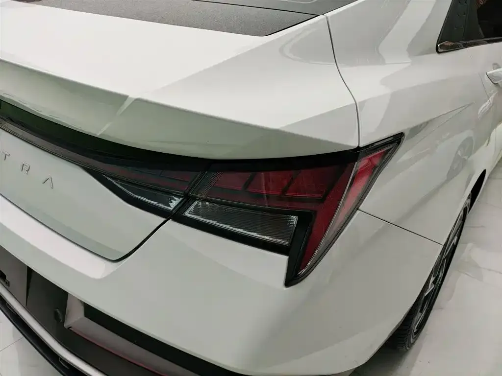 Hyundai Elantra 2024 из CN, фото 4