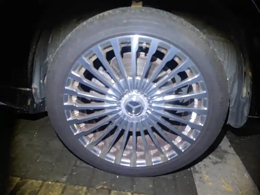 Mercedes-Benz GLS 2024 из CN, фото 2