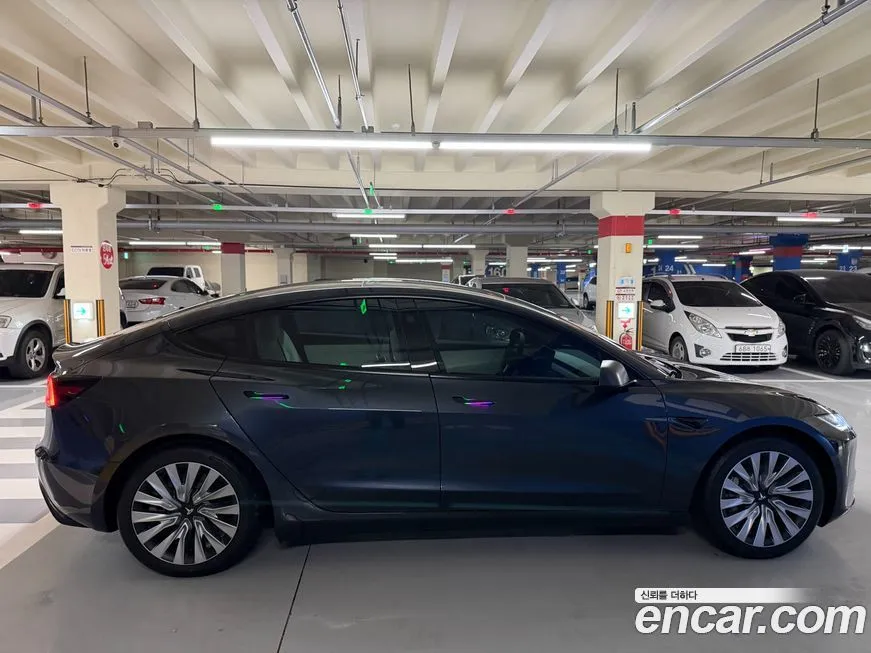 Tesla Model 3 — фото 8