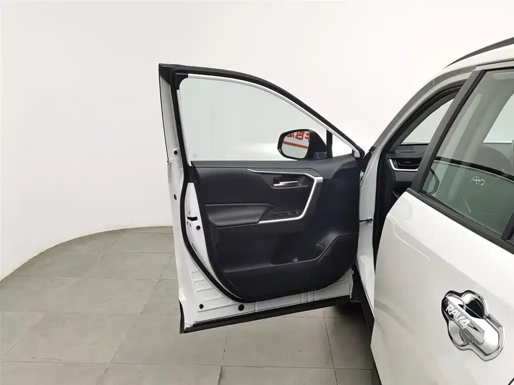Toyota RAV4 2021 из CN, фото 6