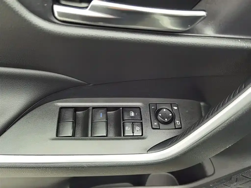 Toyota RAV4 2021 из CN, фото 10