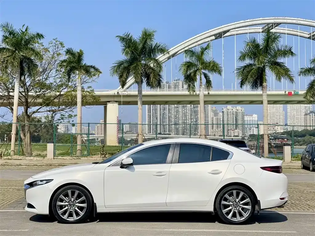 Mazda 3 Axela 2022 из CN, фото 10