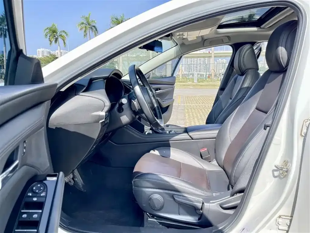 Mazda 3 Axela 2022 из CN, фото 5