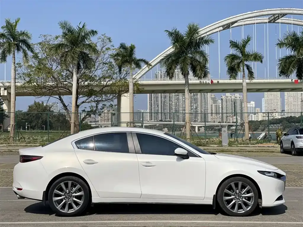 Mazda 3 Axela 2022 из CN, фото 6