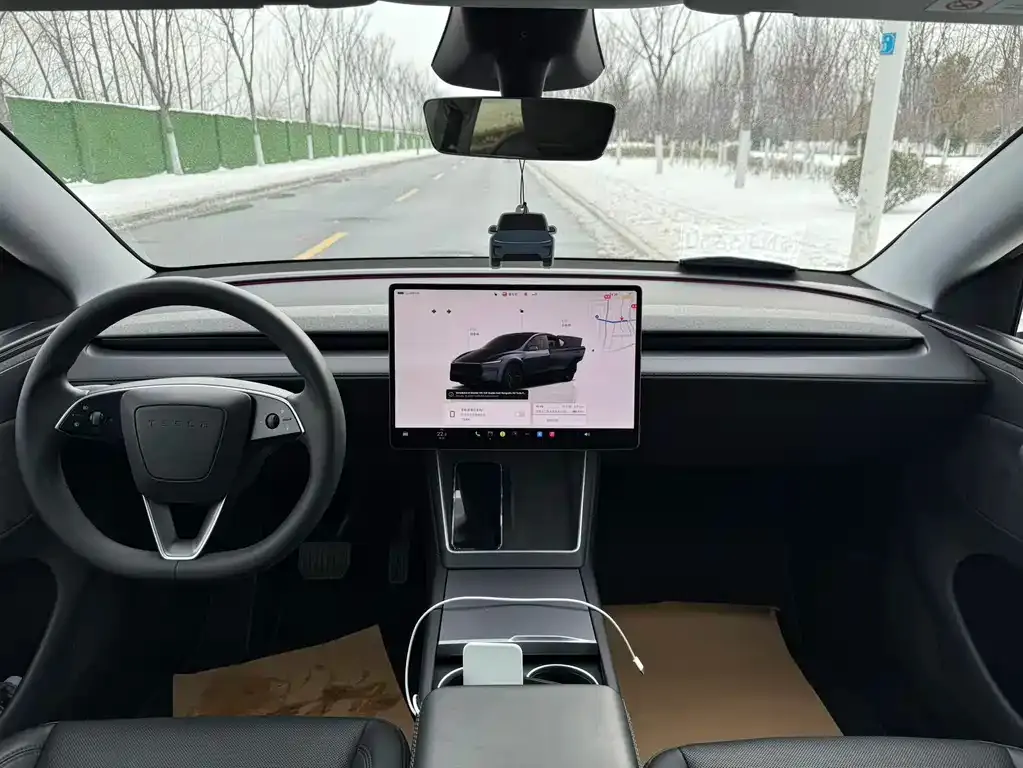 Tesla Model Y 2025 из CN, фото 2