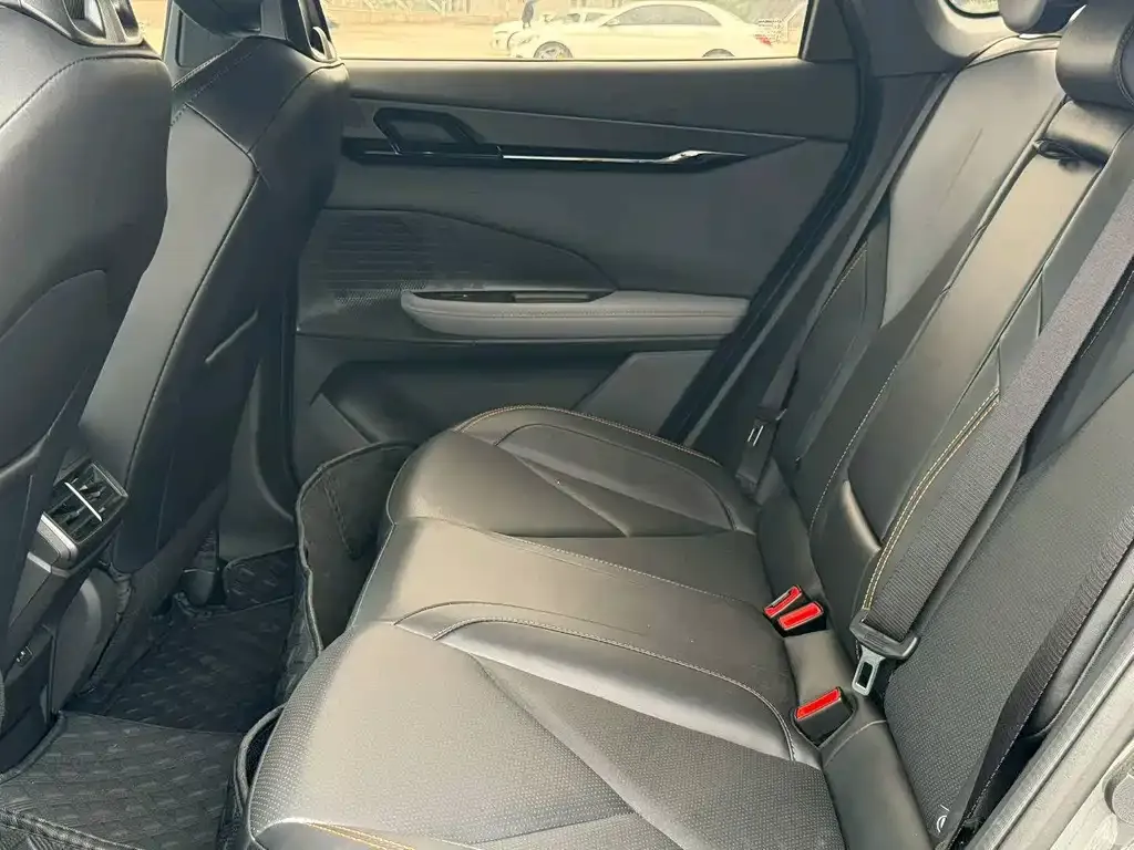 Changan UNI-V 2023 из CN, фото 4