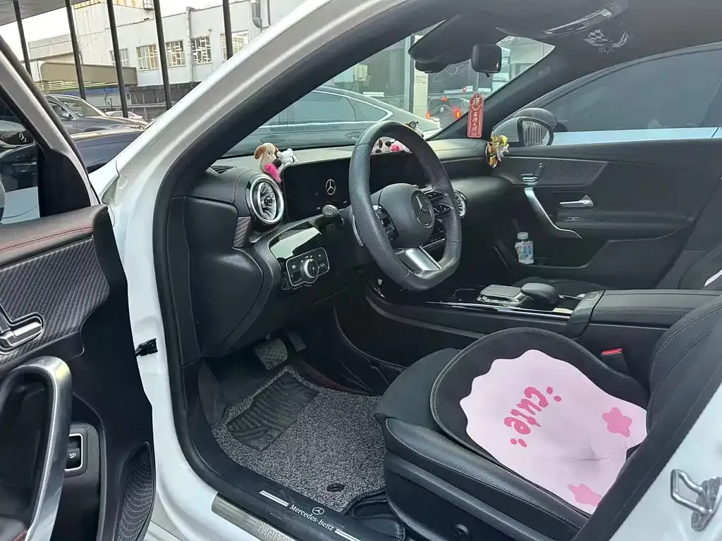 Mercedes-Benz A-Class 2023 из CN, фото 3