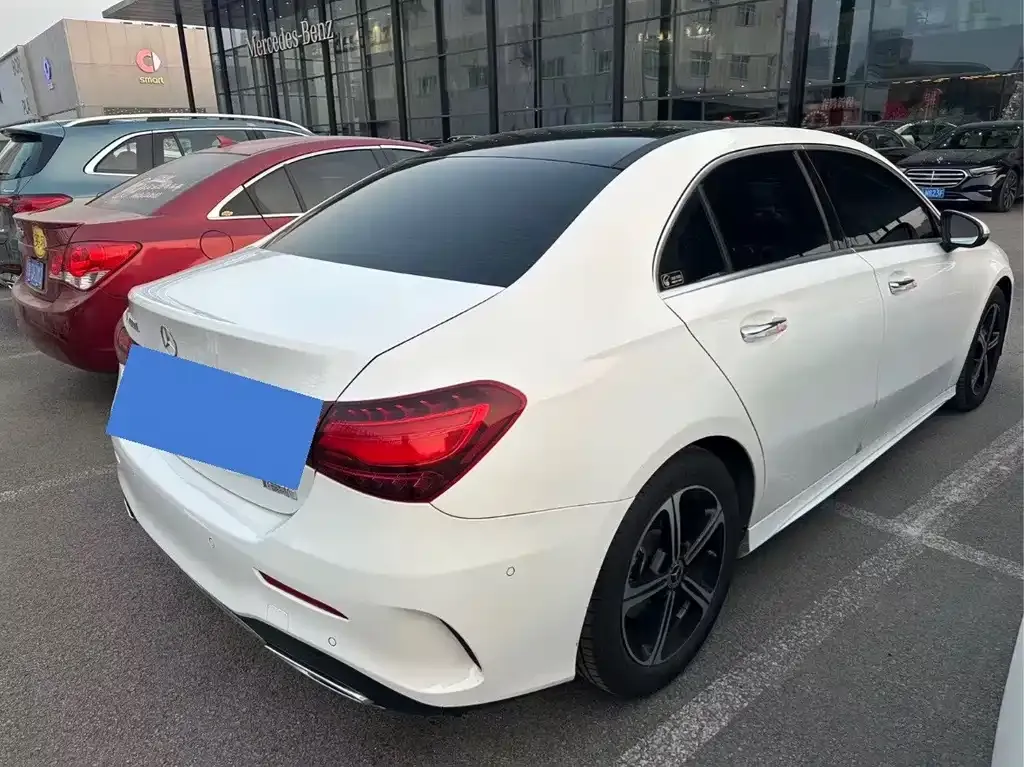 Mercedes-Benz A-Class 2023 из CN, фото 4