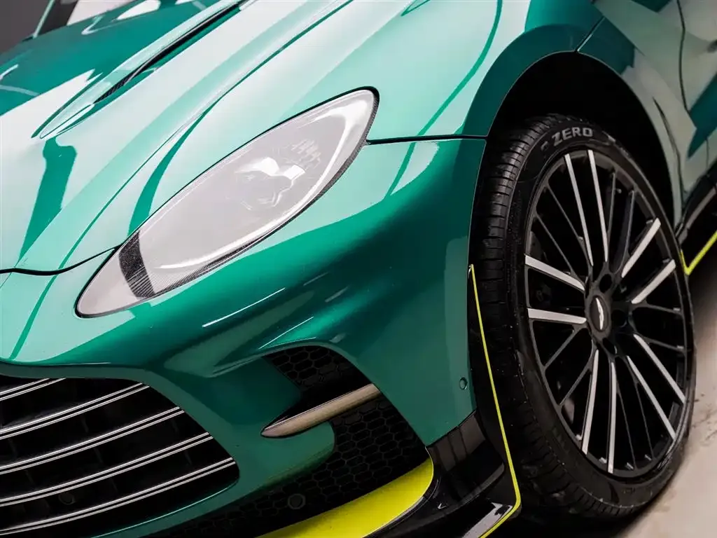Aston Martin DBX 2024 из CN, фото 7