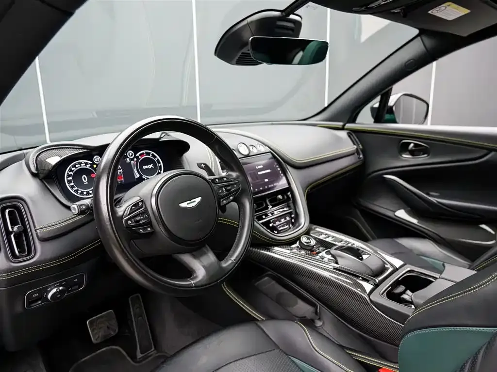 Aston Martin DBX 2024 из CN, фото 5