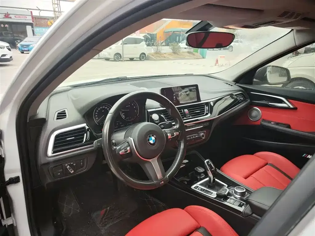 BMW 1 Series 2021 из CN, фото 9