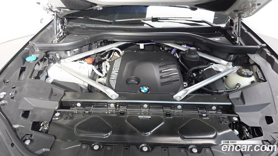 BMW X6 2025 из KR, фото 8