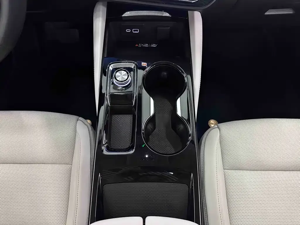 Buick Envision Plus 2025 из CN, фото 10