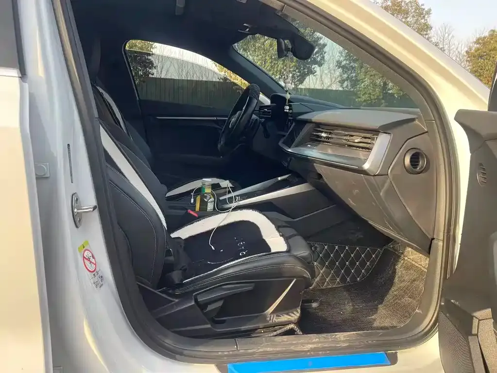 Audi A3 2024 из CN, фото 9