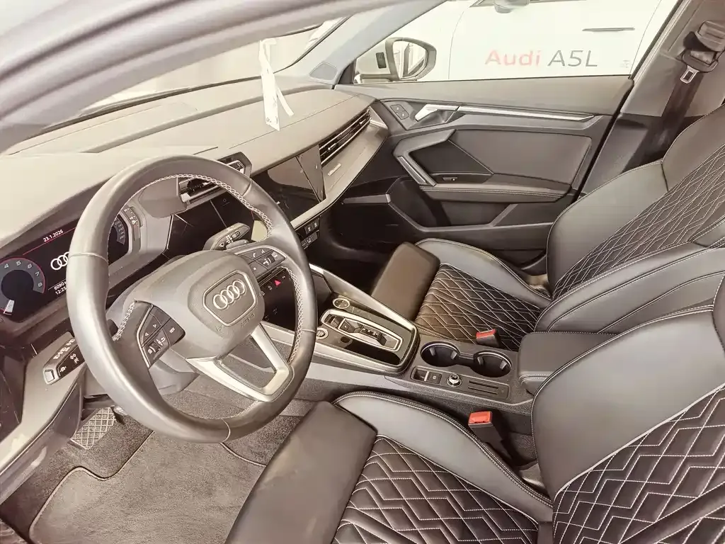 Audi A3 2024 из CN, фото 6
