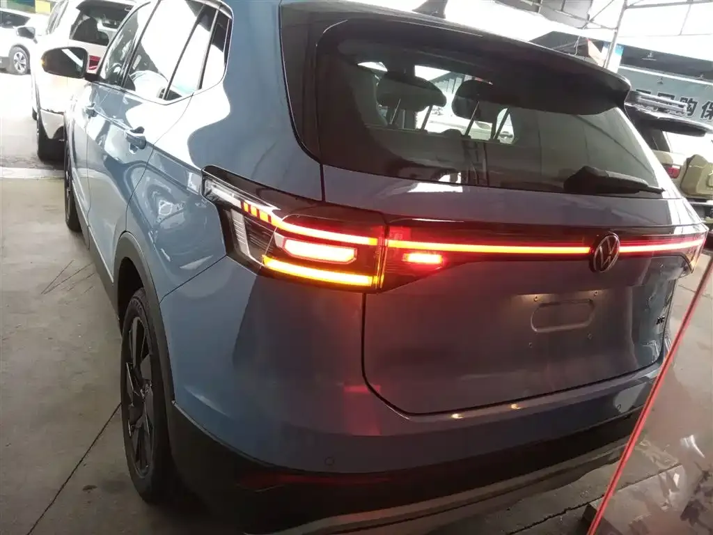 Volkswagen Tharu 2024 из CN, фото 9