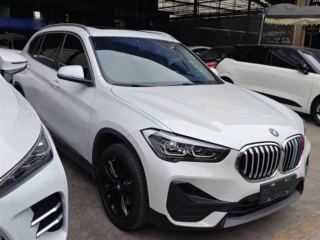 BMW X1 2021 из CN, фото 8