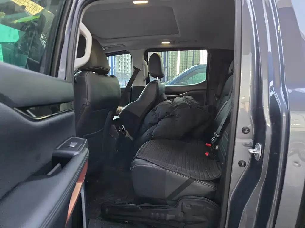 Ford Ranger 2024 из CN, фото 2