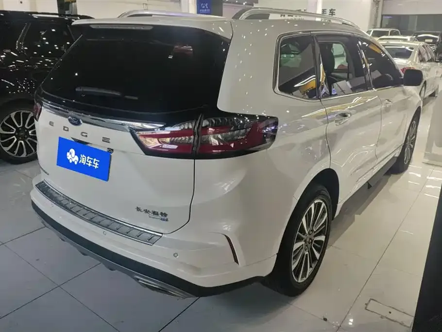 Ford Edge 2023 из CN, фото 2