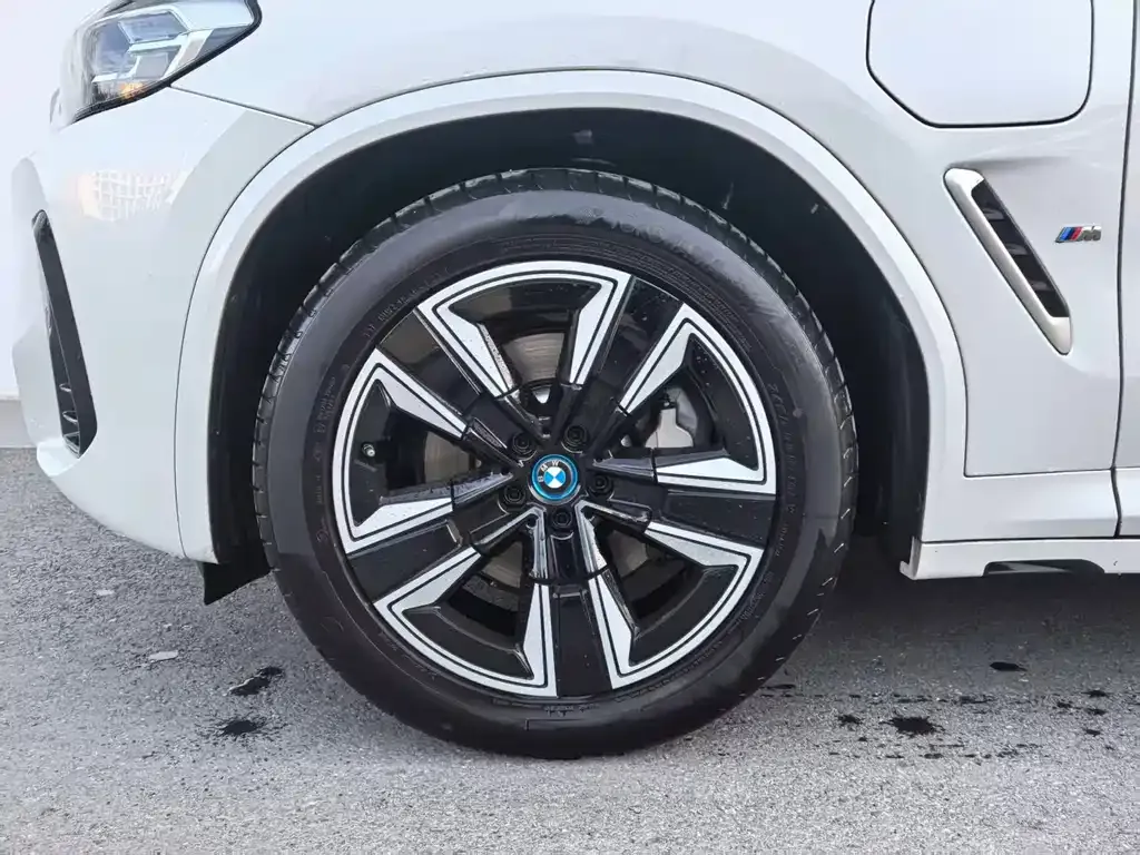 BMW iX3 2024 из CN, фото 10