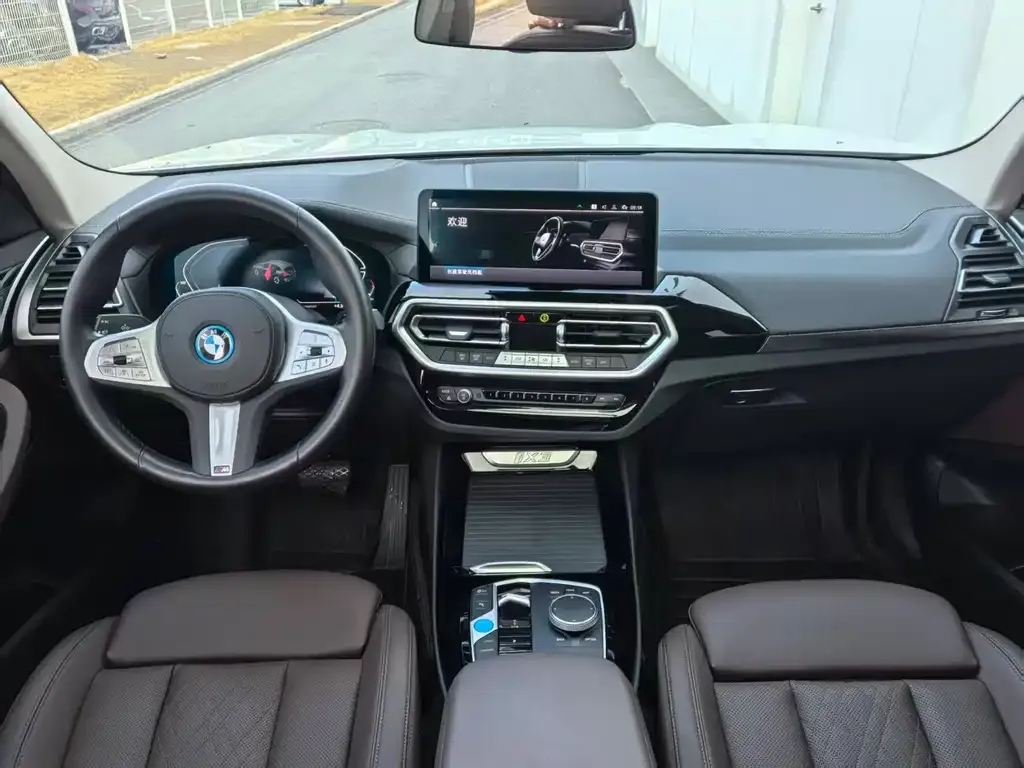 BMW iX3 2024 из CN, фото 9