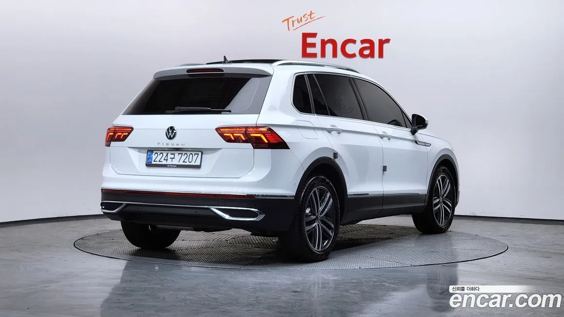 Volkswagen Tiguan — фото 3