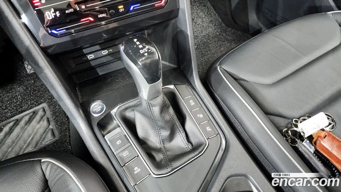 Volkswagen Tiguan — фото 8