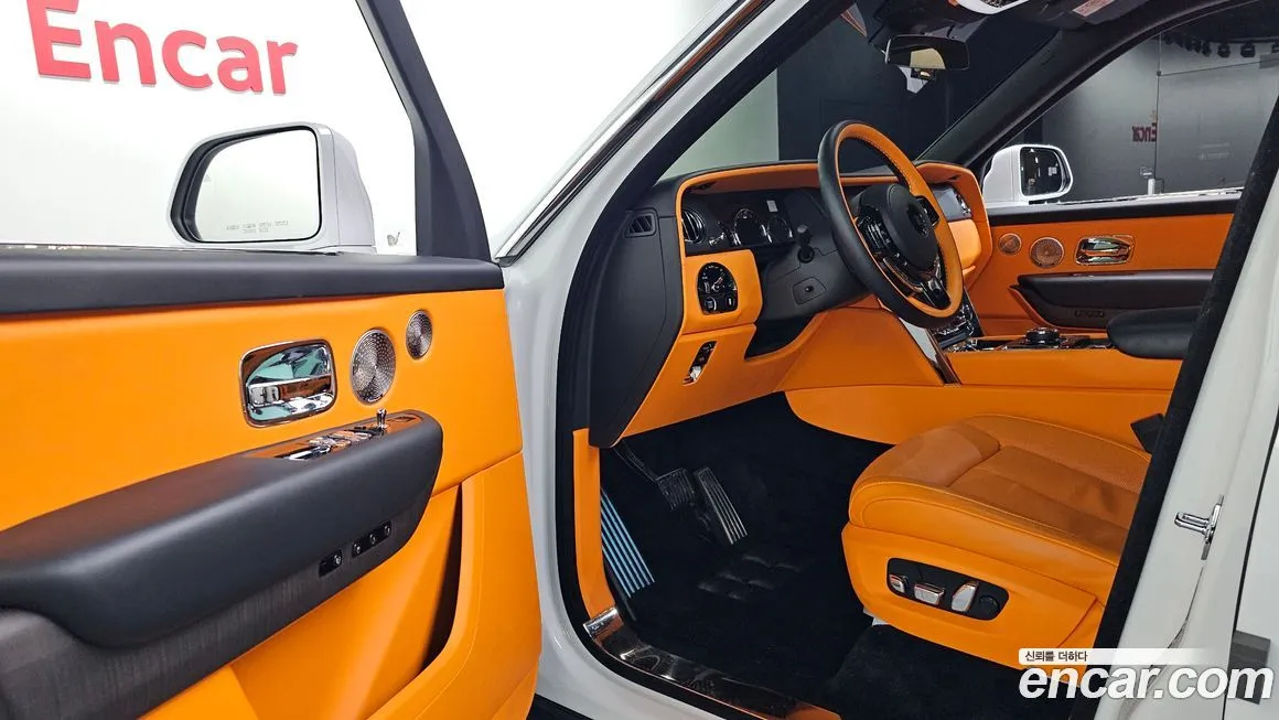 Rolls-Royce Cullinan 2024 из KR, фото 8