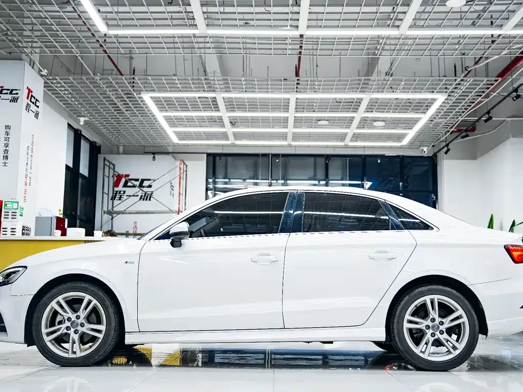 Audi A3 2021 из CN, фото 5