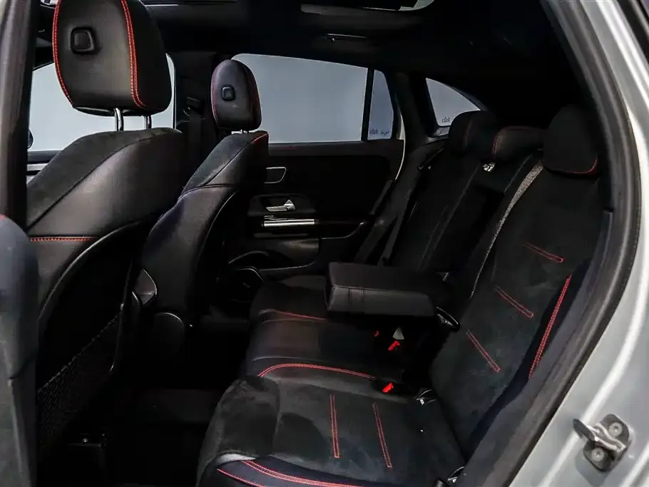 Mercedes-Benz GLA AMG — фото 7