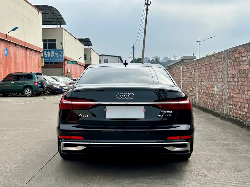 Audi A6L 2023 из CN, фото 4