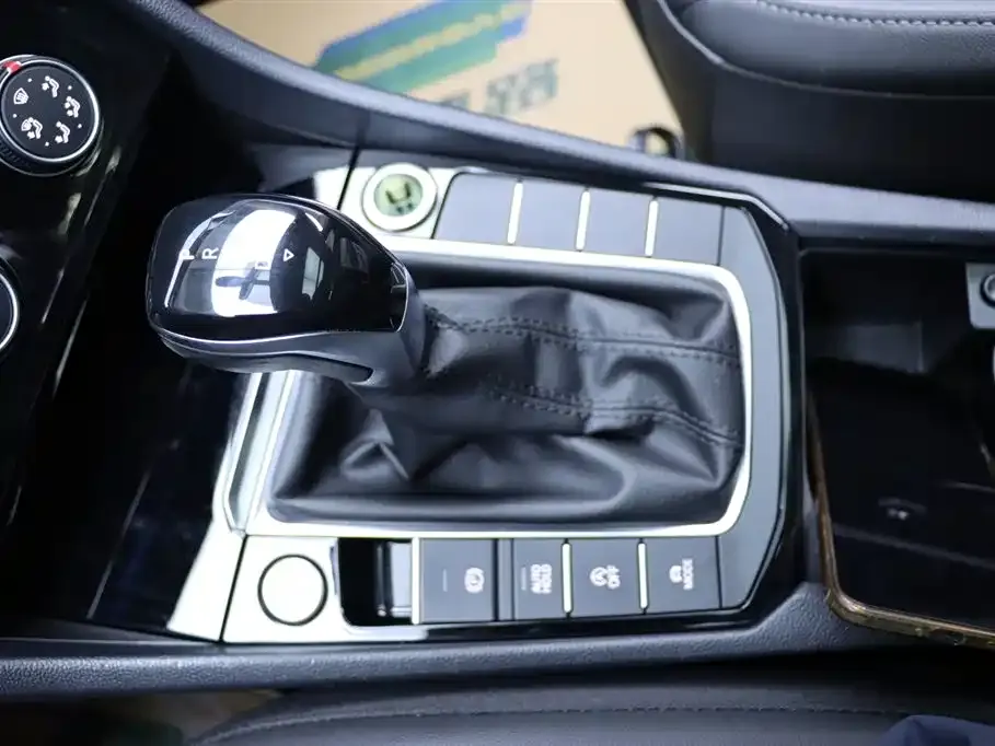 Volkswagen Sagitar 2021 из CN, фото 3