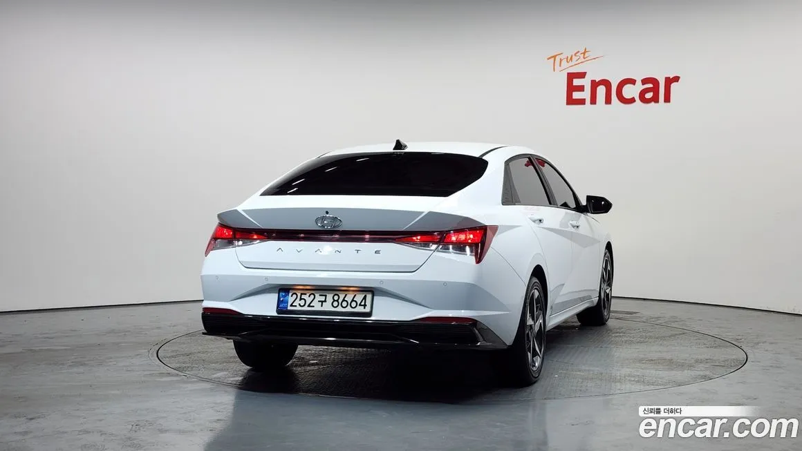 Hyundai AVANTE 2021 из KR, фото 2