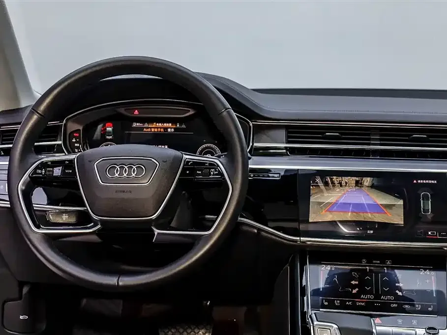 Audi A8 2022 из CN, фото 8