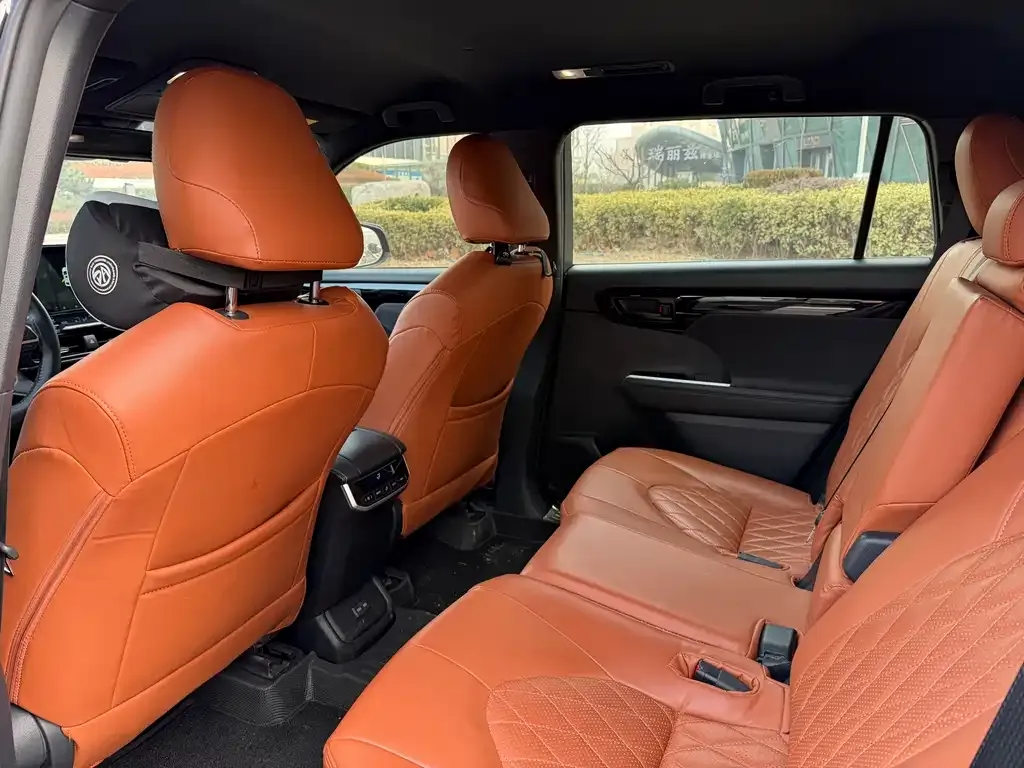 Toyota Crown Kluger 2022 из CN, фото 5