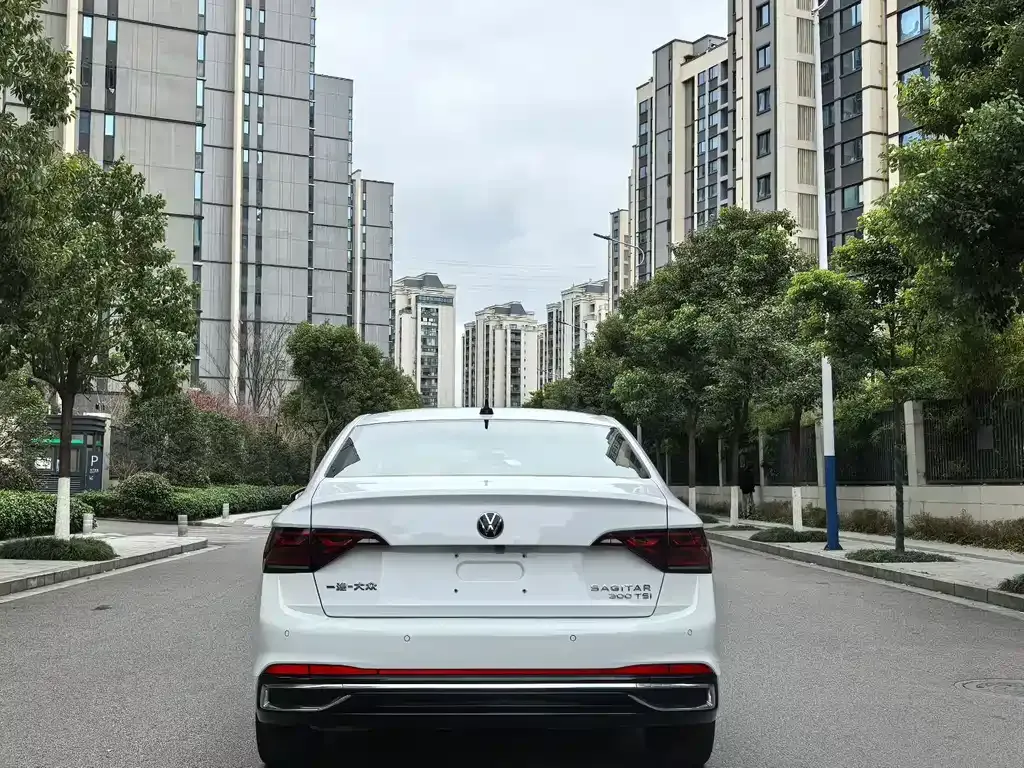 Volkswagen Sagitar 2023 из CN, фото 4