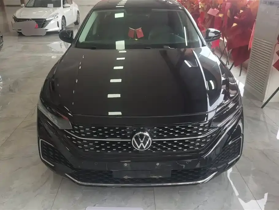 Volkswagen Passat 2022 из CN, фото 2