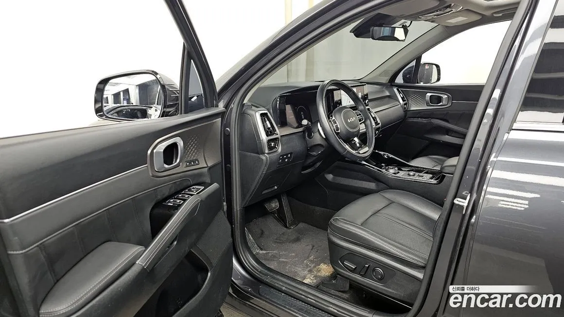 Kia Sorento — фото 8