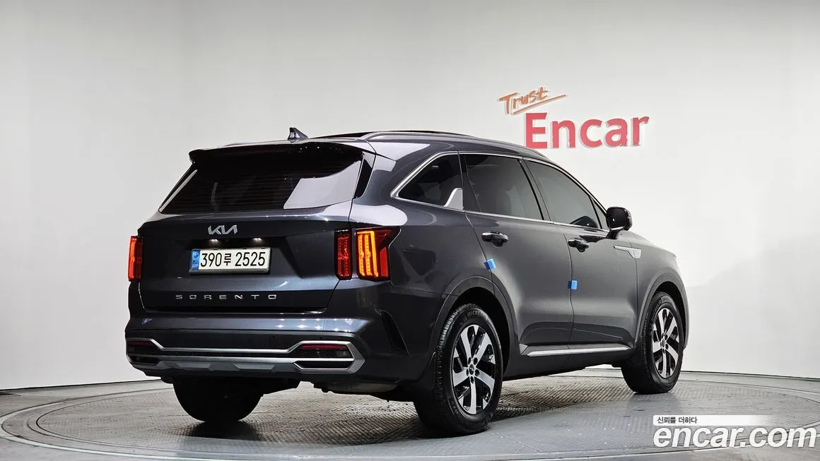 Kia Sorento — фото 9