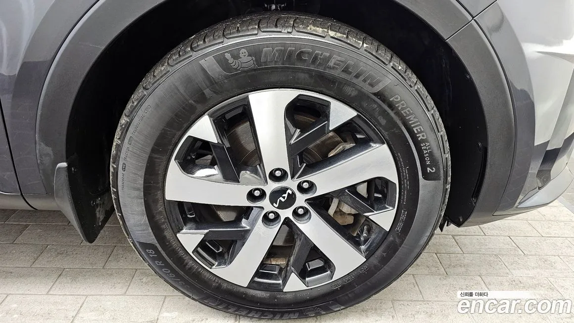 Kia Sorento — фото 10
