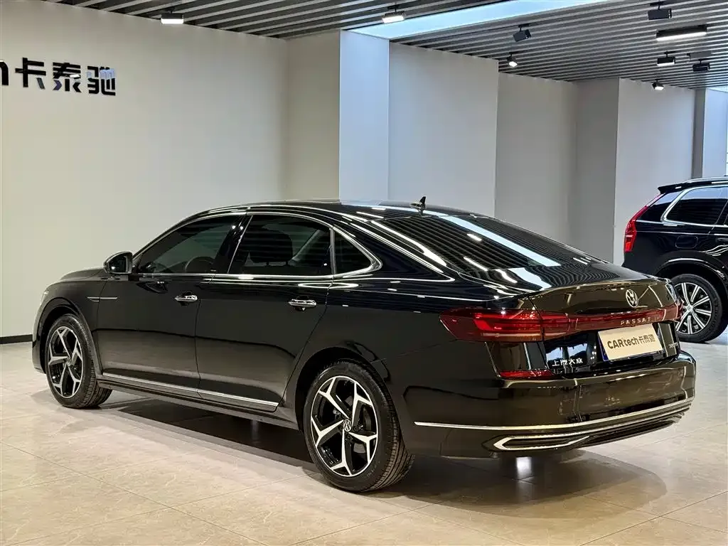 Volkswagen Passat — фото 2