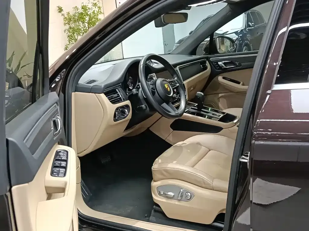 Porsche Macan 2023 из CN, фото 4