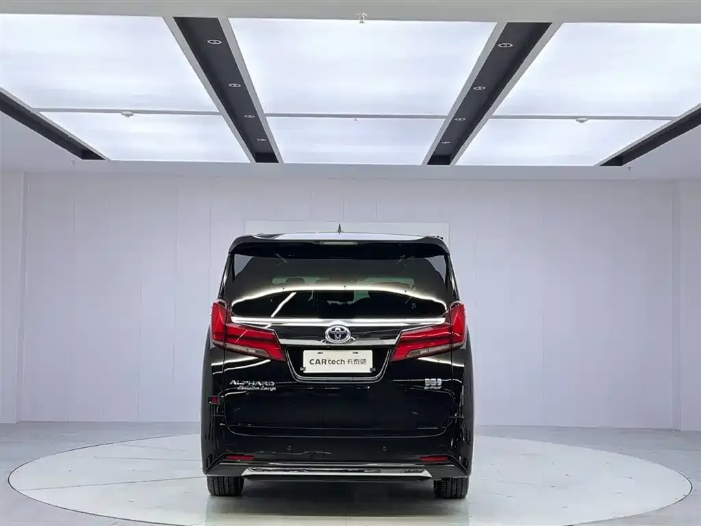 Toyota Alphard 2022 из CN, фото 2