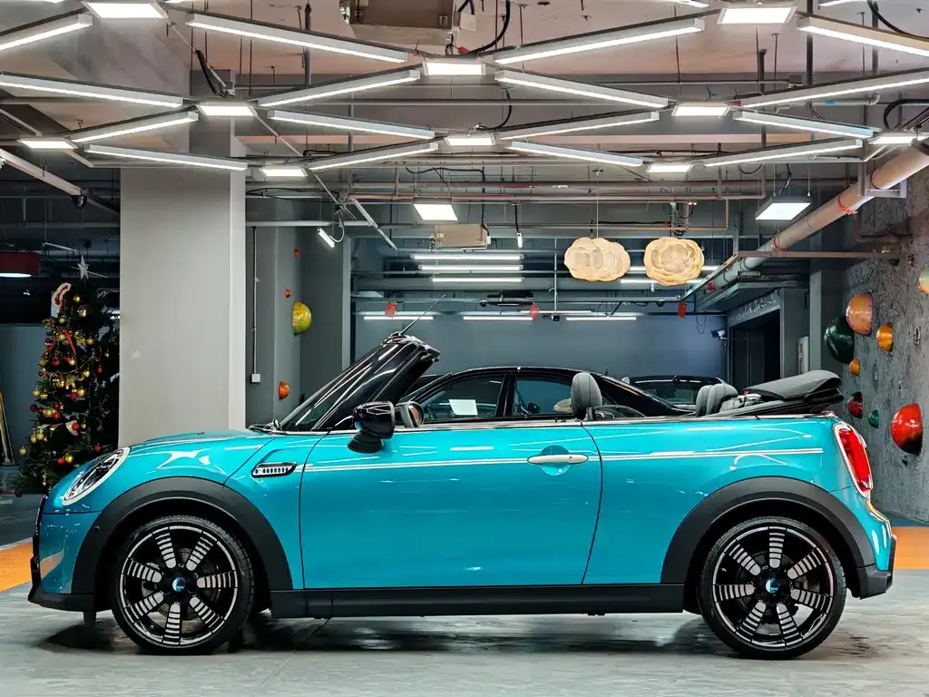 MINI Cooper (3-door) 2023 из CN, фото 8