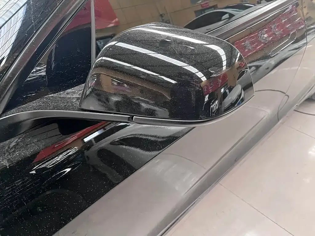 Tesla Model 3 — фото 3