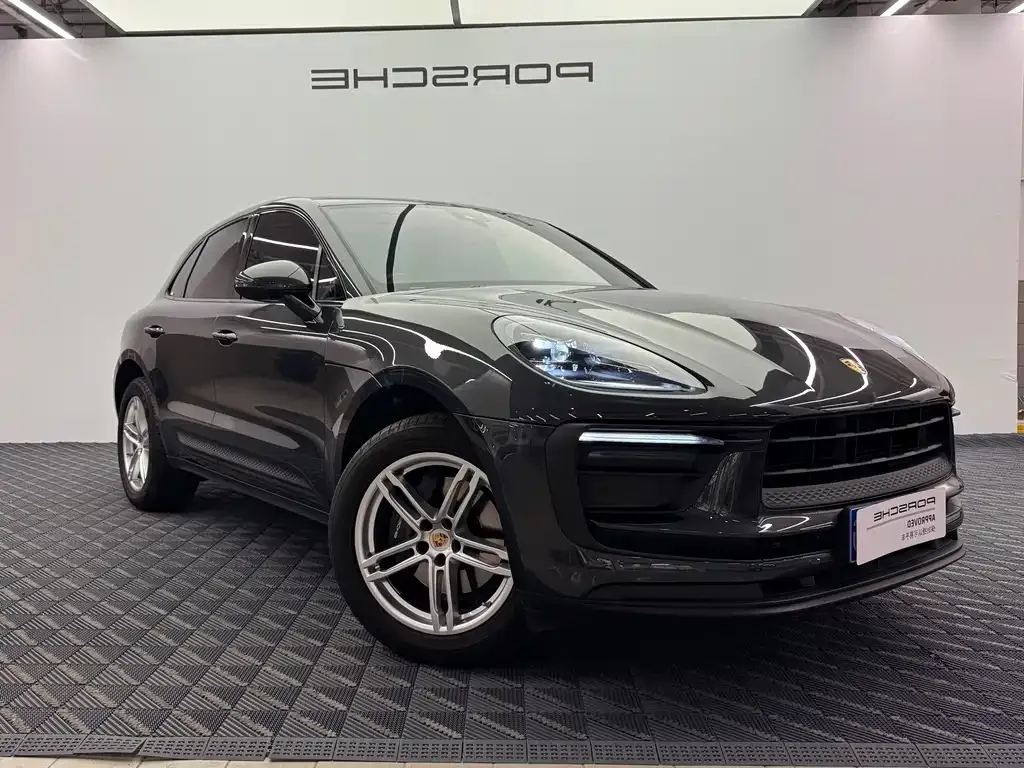 Porsche Macan — фото 1
