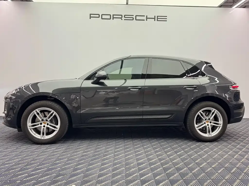Porsche Macan — фото 9