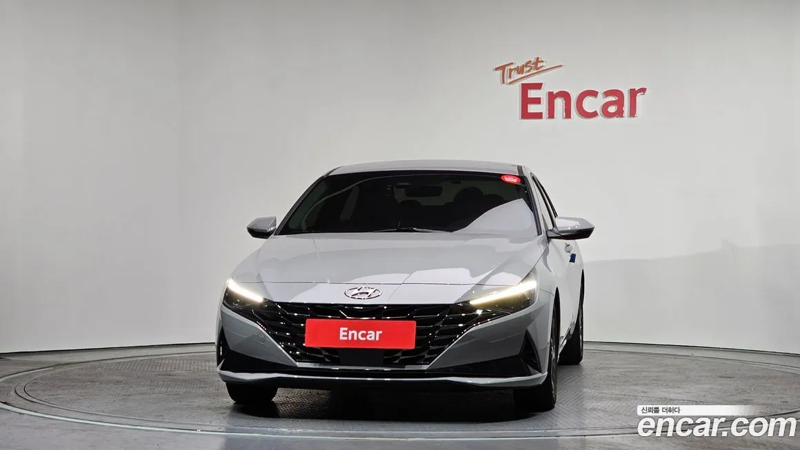 Hyundai AVANTE — фото 3