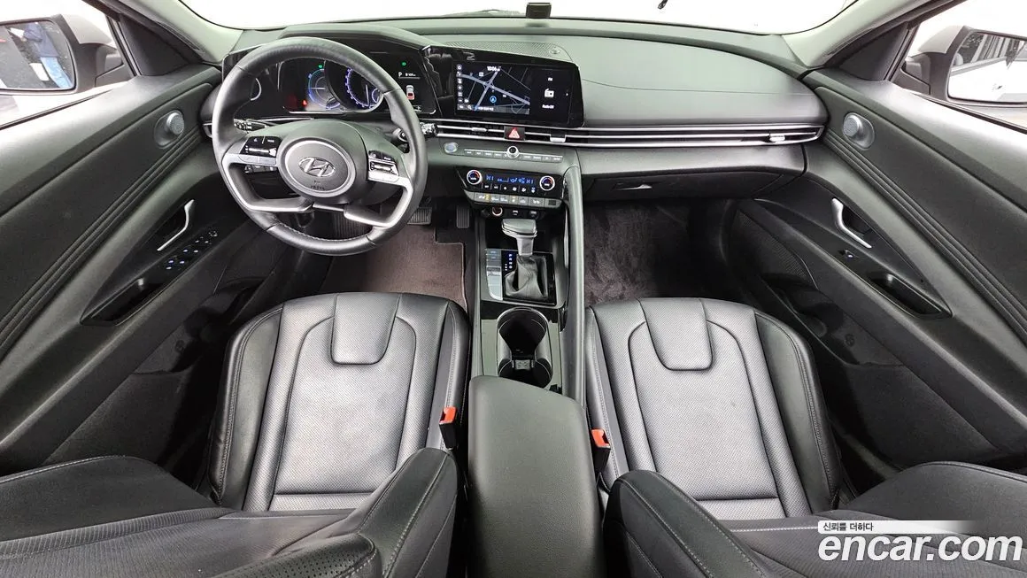Hyundai AVANTE — фото 9